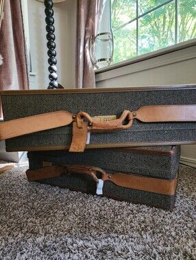 His & Hers Vintage Hartmann Tweed Leather Luggage Suitcase Set Garment Cases